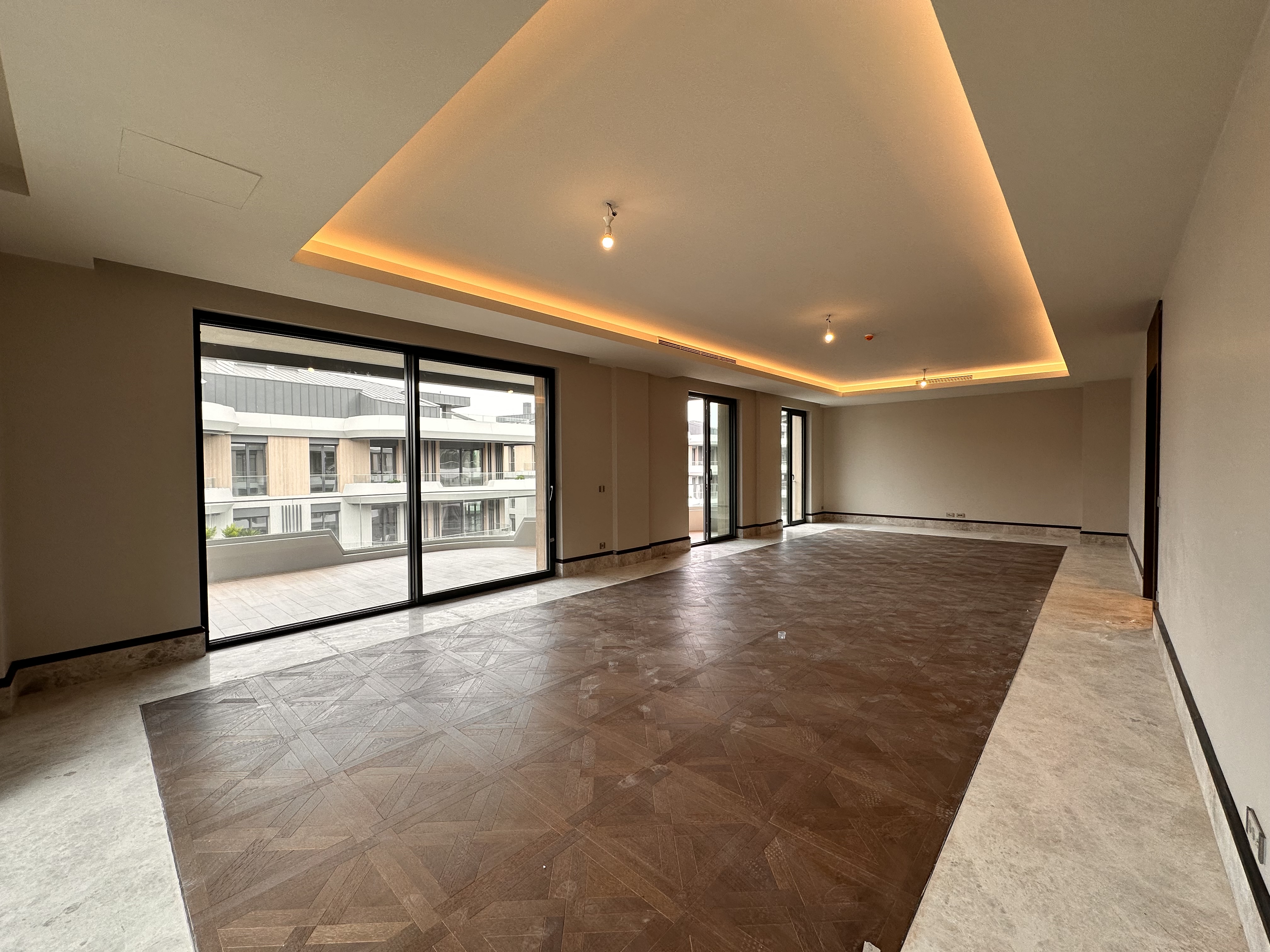 NİVAK FLORYA da 7+1 SATILIK ÜST DUBLEX DAİRE