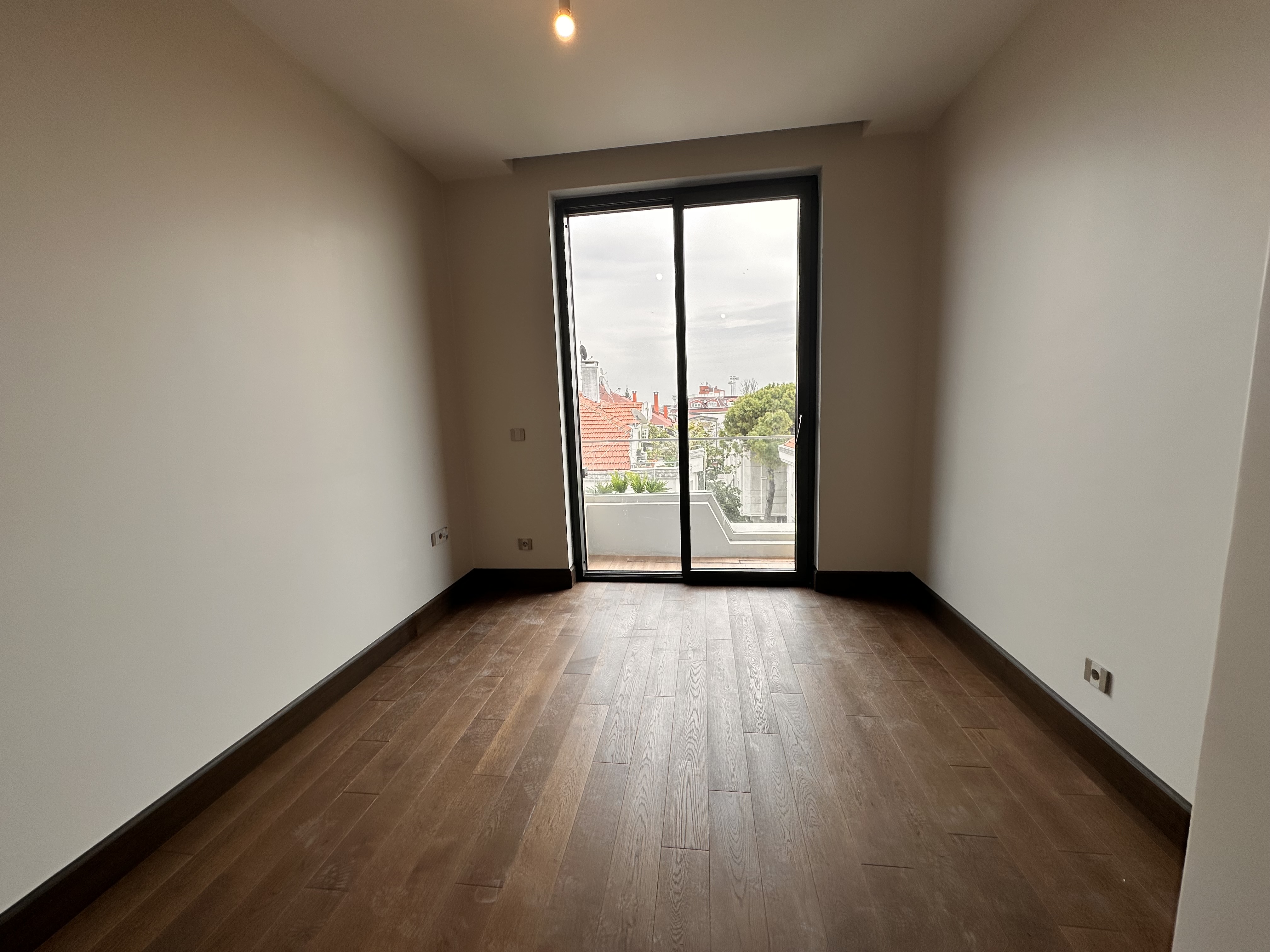 NİVAK FLORYA da 7+1 SATILIK ÜST DUBLEX DAİRE