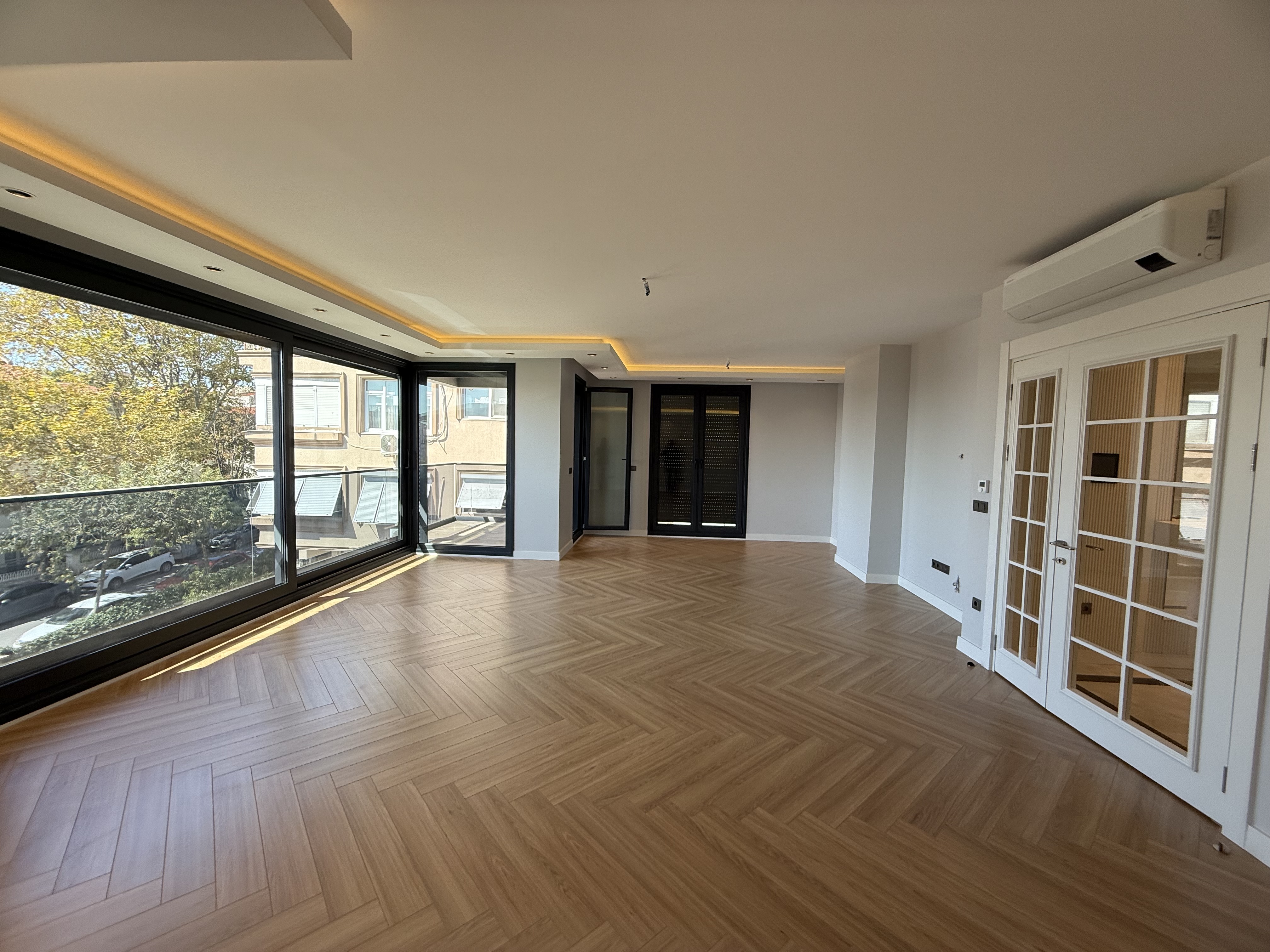 Adakale Deniz Manzaralı Sıfır Bina 6+2 Özel Tasarım Üst Dubleks